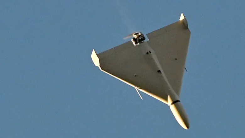 Dronă militară surprinsă în zbor, imagine cu caracter ilustrativ
