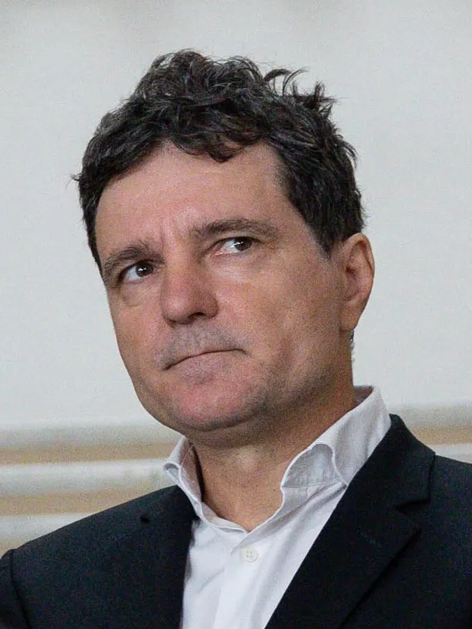 Nicușor Dan în timpul unei ședințe oficiale